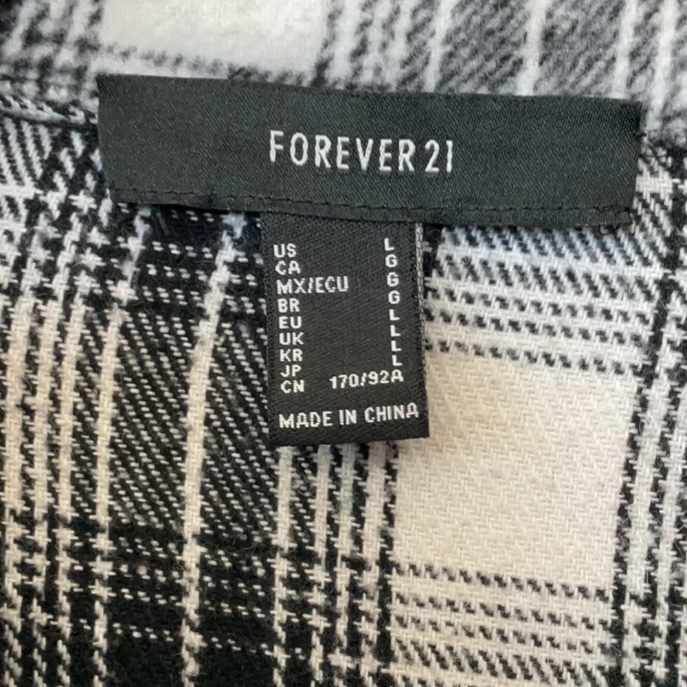 Forever 21 Jacket / Shacket - image 4